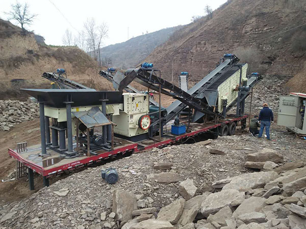 履帶式移動(dòng)破碎機(jī)出租