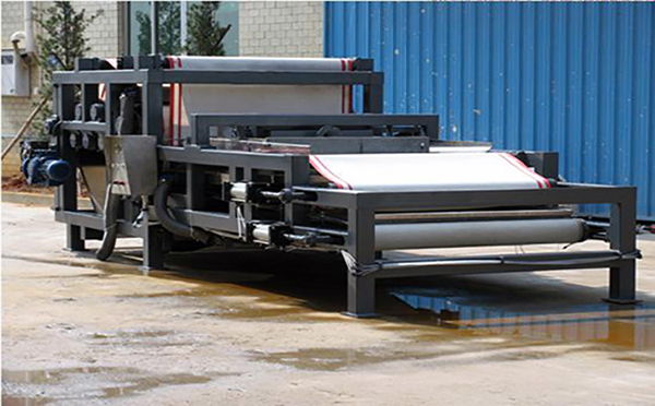 強(qiáng)力對輥帶式壓榨機(jī) 強(qiáng)力對輥帶式壓榨機(jī)